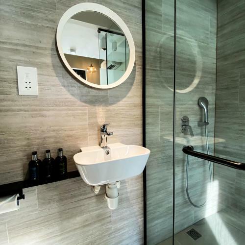 Hotel St Signature Jalan Besar ( 13 Hours: 6pm-7am)