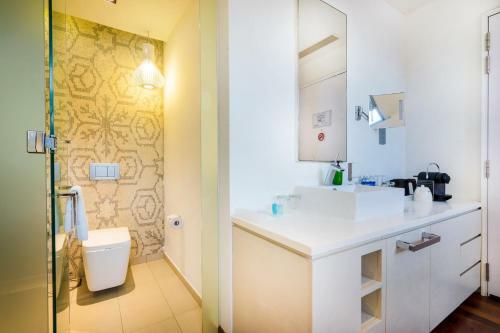 The Daulat By Hotel Calmo