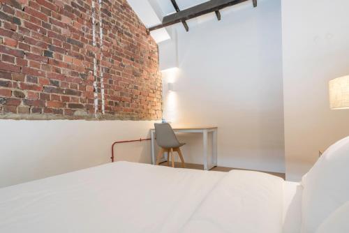 Hotel Vista Studio Loft Suites (staycation Approved)