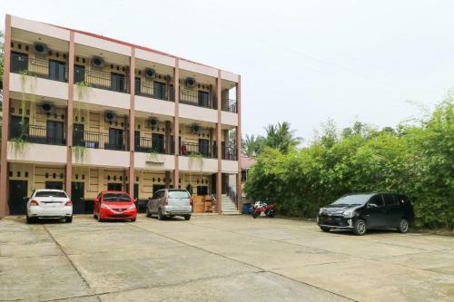Hostal Riviera Residence