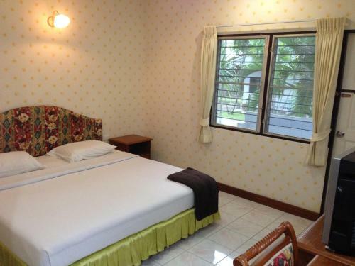 Hostal Chaisuk Bungalow