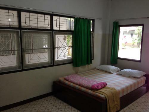 Hostal Chaisuk Bungalow