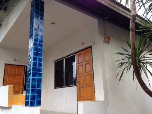 Hostal Chaisuk Bungalow