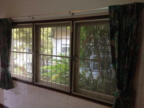 Hostal Chaisuk Bungalow
