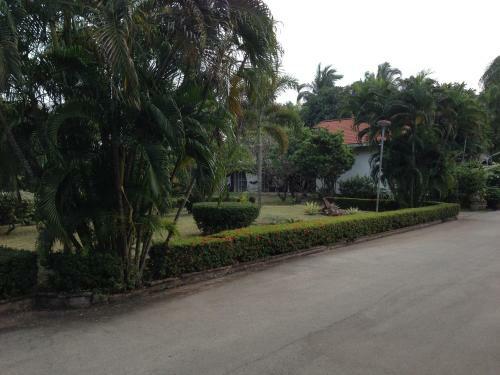 Hostal Chaisuk Bungalow