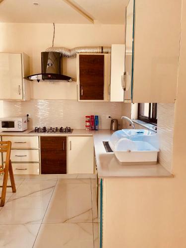 Fully Serviced 2 Br Independent Portion In Wapda City