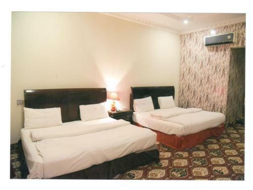 Hotel The One
