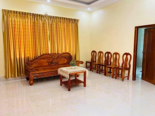Oudom Relaxhouse