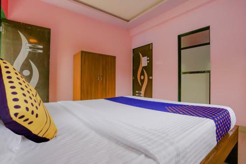 Hotel Oyo 81880 Ocean Holidays