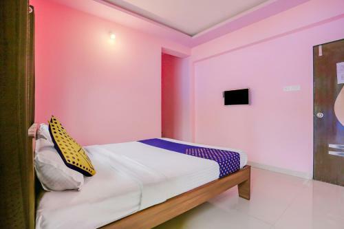 Hotel Oyo 81880 Ocean Holidays