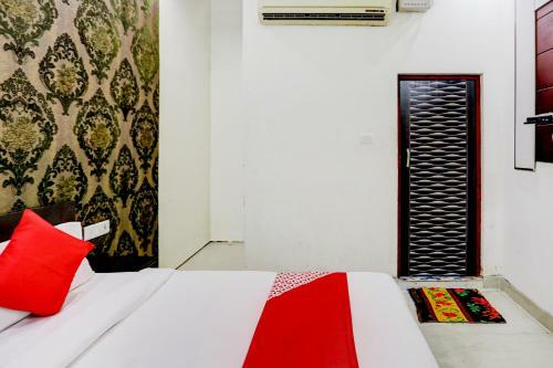Oyo Flagship 80414 Hotel Keshav Residency