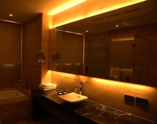 Palm Green Hotel And Resorts
