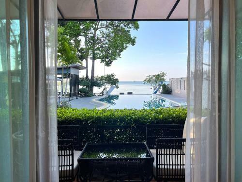 Hotel Blue Orchid Beach Krabi