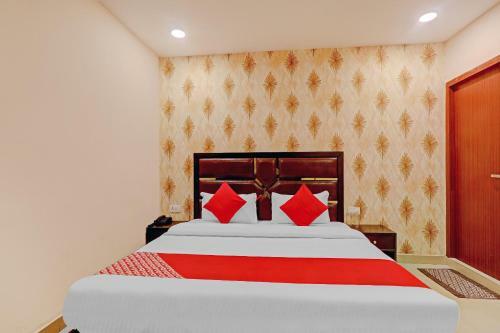Hotel Oyo Flagship 82727 Golden Apple