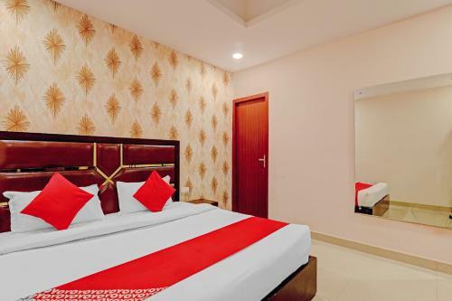 Hotel Oyo Flagship 82727 Golden Apple