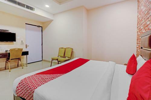 Hotel Oyo Flagship 82727 Golden Apple