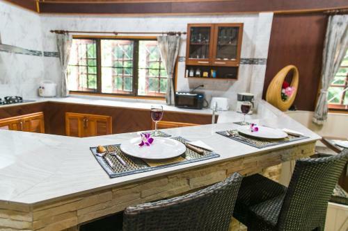 Palm Haven 3 Bedroom, Private Peaceful Pool Villa