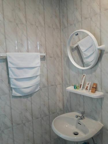 For Friends House 1006