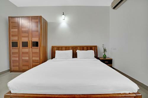 Hotel Collection O 83224 Breeze Garden Resort
