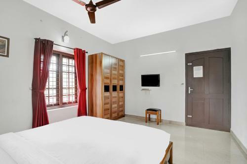 Hotel Collection O 83224 Breeze Garden Resort