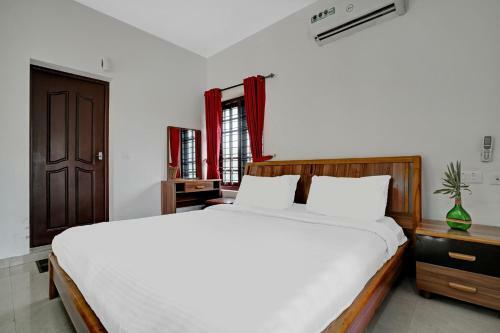 Hotel Collection O 83224 Breeze Garden Resort