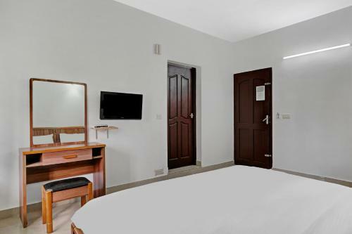 Hotel Collection O 83224 Breeze Garden Resort