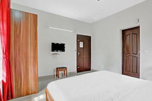 Hotel Collection O 83224 Breeze Garden Resort