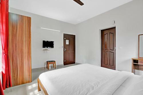 Hotel Collection O 83224 Breeze Garden Resort