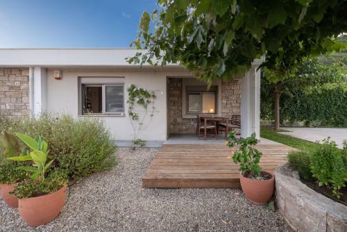 Amouda Villa 2
