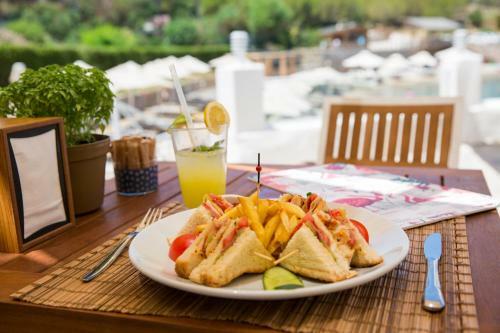 Hotel G�k�ebel Tatil K�y�
