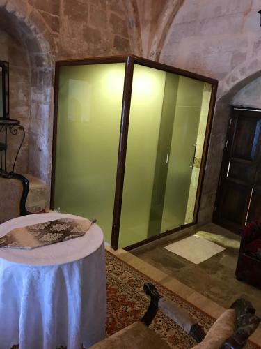 Hostal Kasr-i Abbas Hotel