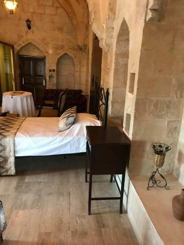 Hostal Kasr-i Abbas Hotel