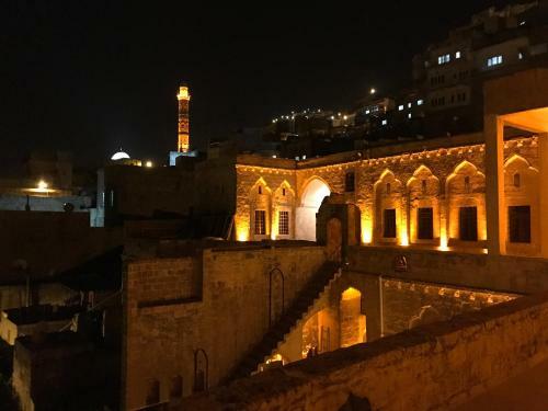 Hostal Kasr-i Abbas Hotel