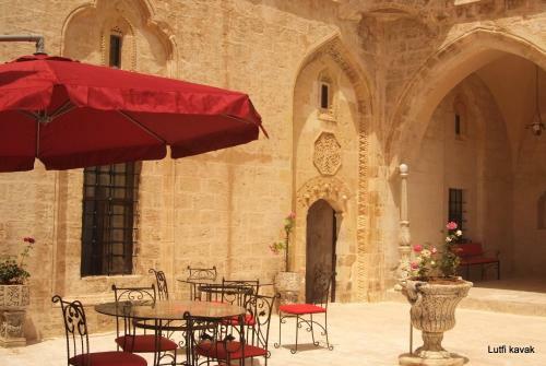 Hostal Kasr-i Abbas Hotel