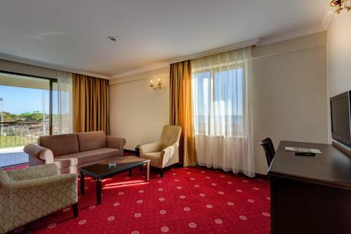 Venezia Palace Deluxe Resort Hotel