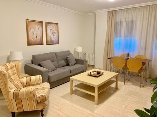 Apartamento C�ntrico Con Parking Privado