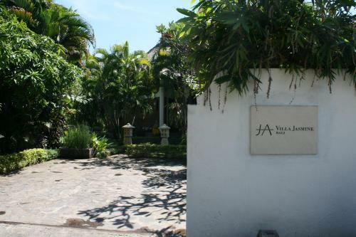 Beachfront Villa Jasmine Lovina