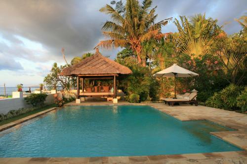 Beachfront Villa Jasmine Lovina
