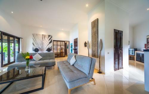 Beachfront Villa Jasmine Lovina