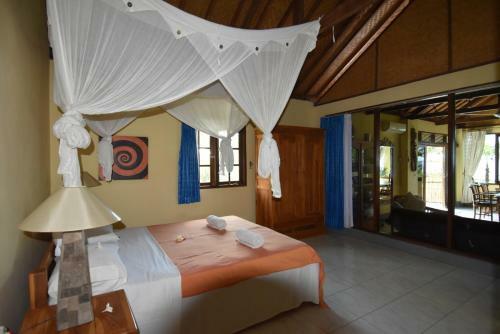 Villa Ganesha, Banjar Beach, Lovina
