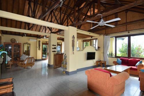 Villa Ganesha, Banjar Beach, Lovina