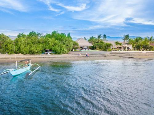Villa Akasa Segara Beachfront And Private Pool