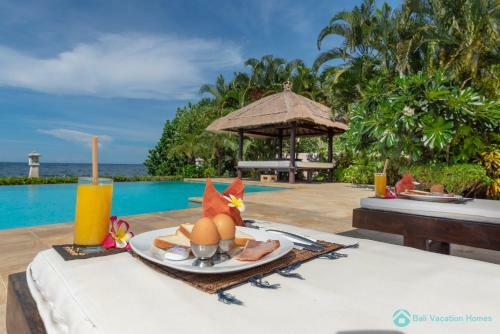 Villa Akasa Segara Beachfront And Private Pool
