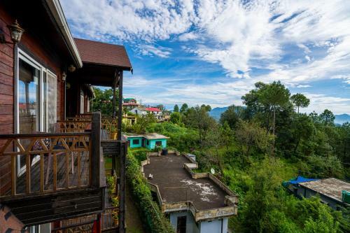 The Hosteller Kasar Devi