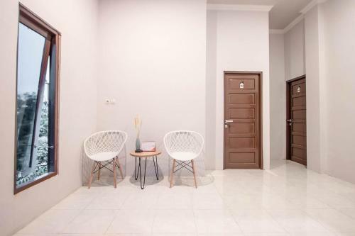 Hostal Krisan Guest House Syariah