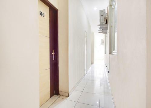 Oyo 2554 Hotel Arimbi Lama Dewi Sartika