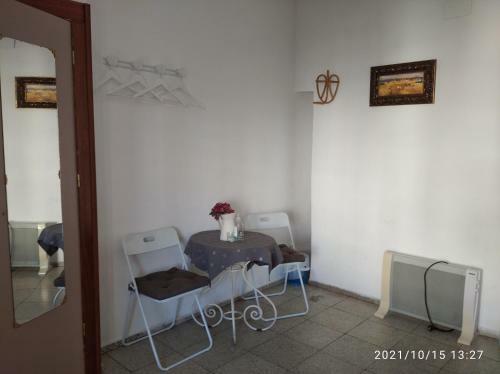 Hostal Vivienda Tur�stica Templo Romano