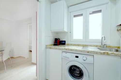 San Basilio, Nuevo Apartamento Con Parking Junto Al Casco Hist�rico