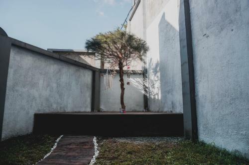 Larasmita Cisitu By Zenrra House