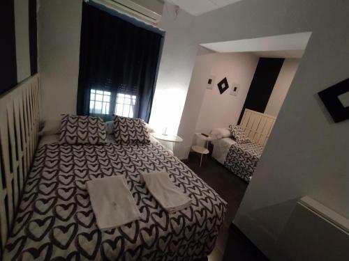 Hostal Pension Cibeles 12